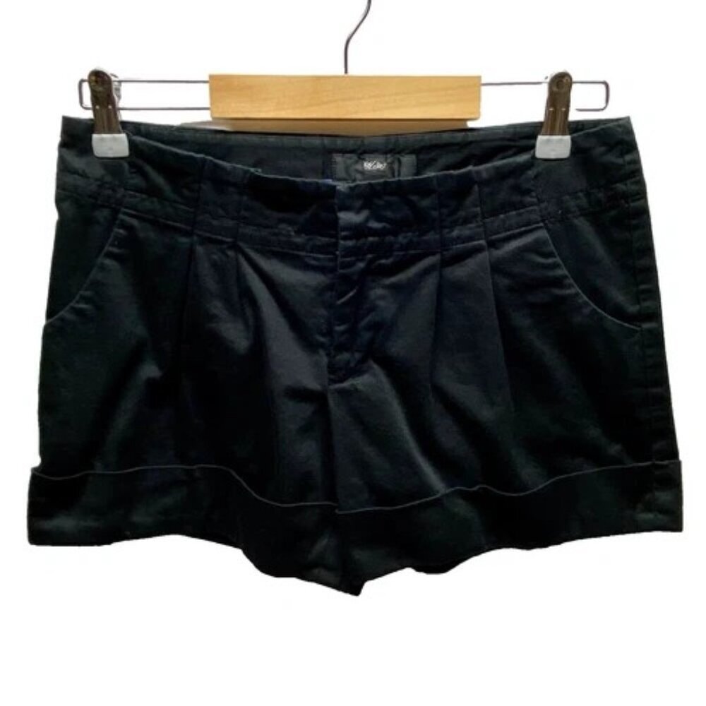 Mossimo Shorts‎ Women's Size 4 Black Cuffed Chino Stretch Pleated Front EUC